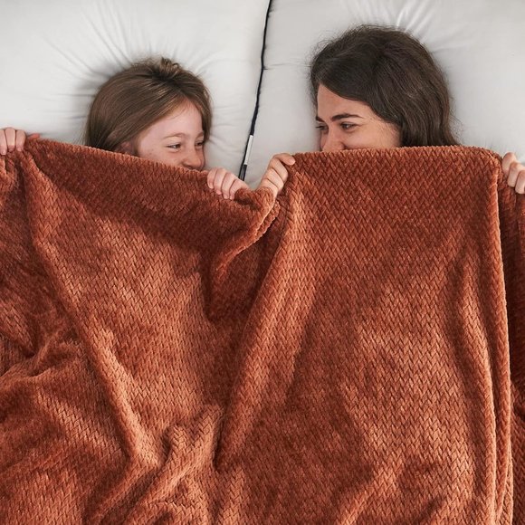 Rust Brown Soft Velvety Chenille Plush King Size Bed Blanket Leaves Textured New - Picture 1 of 9
